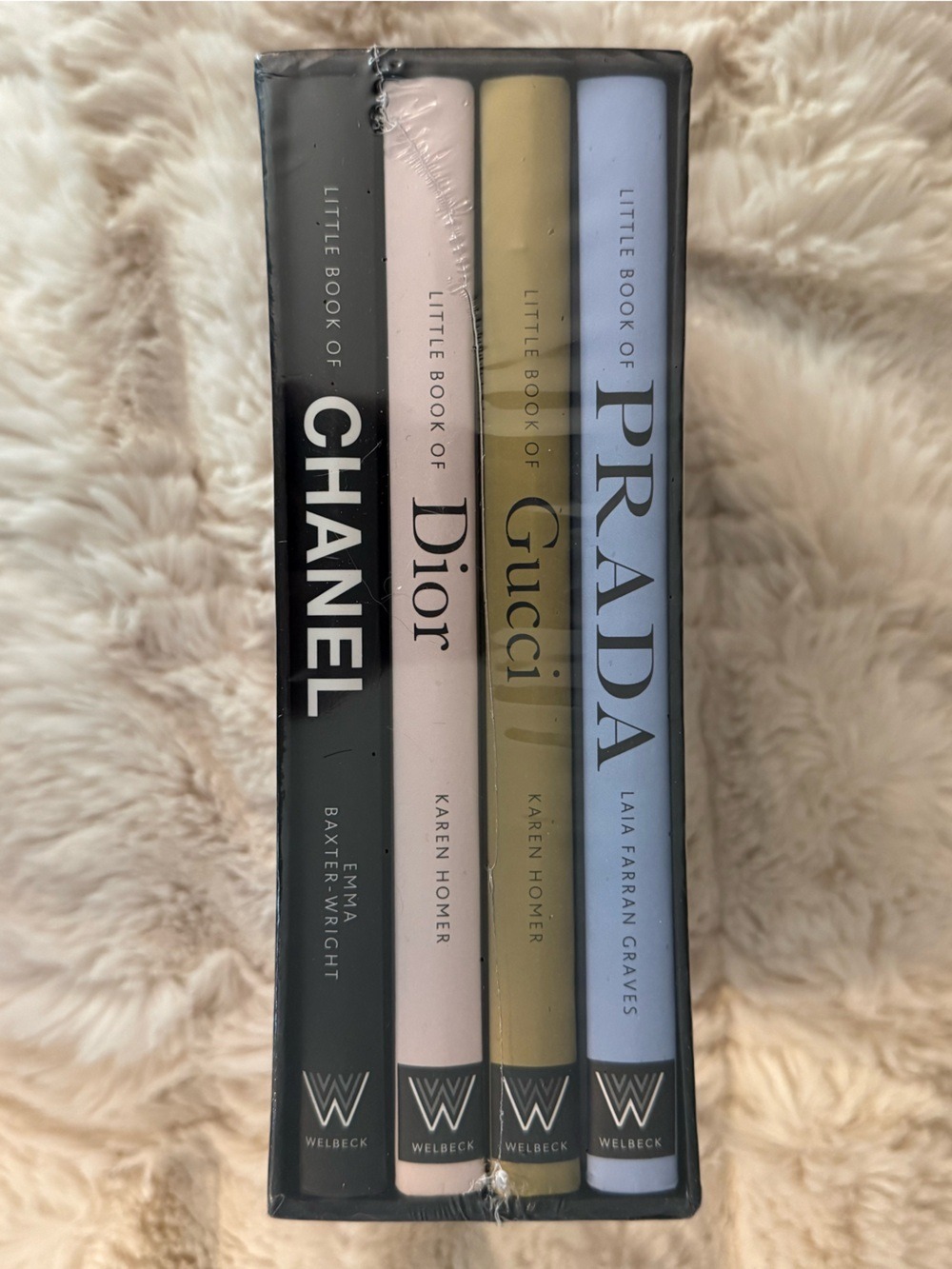 LITTLE GUIDES TO STYLE: A HISTORIC REVIEW OF FOUR FASHION ICONS